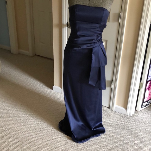 Max & Cleo Dresses & Skirts - Max and Cleo Navy prom dress!